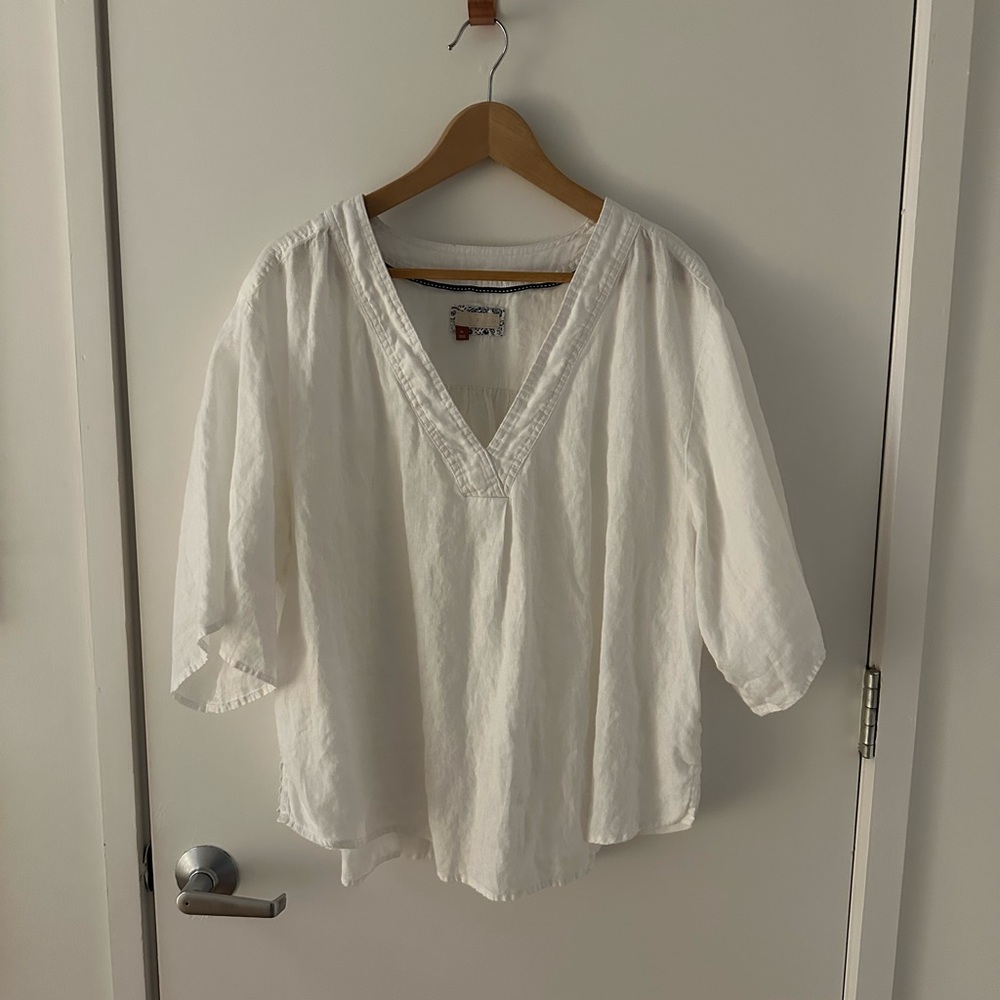 Pilcro White V-Neck Blouse